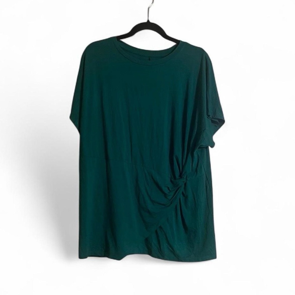 Ava & Viv Twist Front Top Sz 1XL Short Sleeves Knotted Wrap Closet Staple Casual
